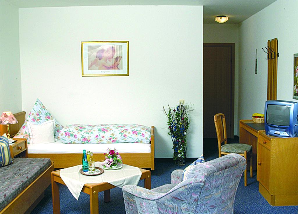 Hotel Garni Hubertushof Bad Füssing Rom bilde